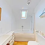 Anchor - Part Of The The Bay Village With Pool, Gym And Direct Access, Pub, Restaurant, Tennis And Meadows Walks Holiday home *