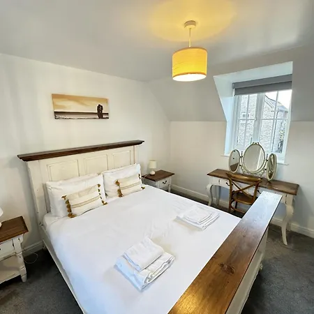 Anchor - Part Of The The Bay Village With Pool, Gym And Direct Access, Pub, Restaurant, Tennis And Meadows Walks 펜션 *