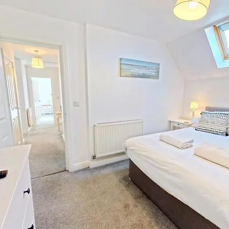 펜션 Anchor - Part Of The The Bay Village With Pool, Gym And Direct Access, Pub, Restaurant, Tennis And Meadows Walks 파일리