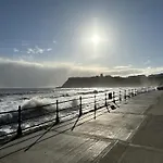 Anchor - Part Of The The Bay Village With Pool, Gym And Direct Access, Pub, Restaurant, Tennis And Meadows Walks * Filey