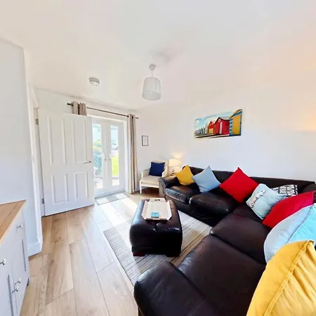 Semesterbostad Anchor - Part Of The The Bay Village With Pool, Gym And Direct Access, Pub, Restaurant, Tennis And Meadows Walks
